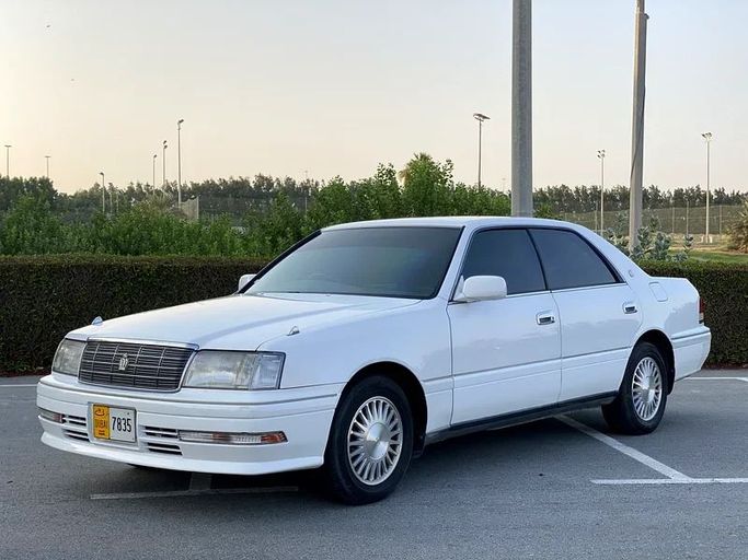 Подержанный Toyota Crown VIII (S130), 4.0 л, 1991 в Шардже от Ahmad alkhodari Motors Белый цвет. Японская | AUTO.AE