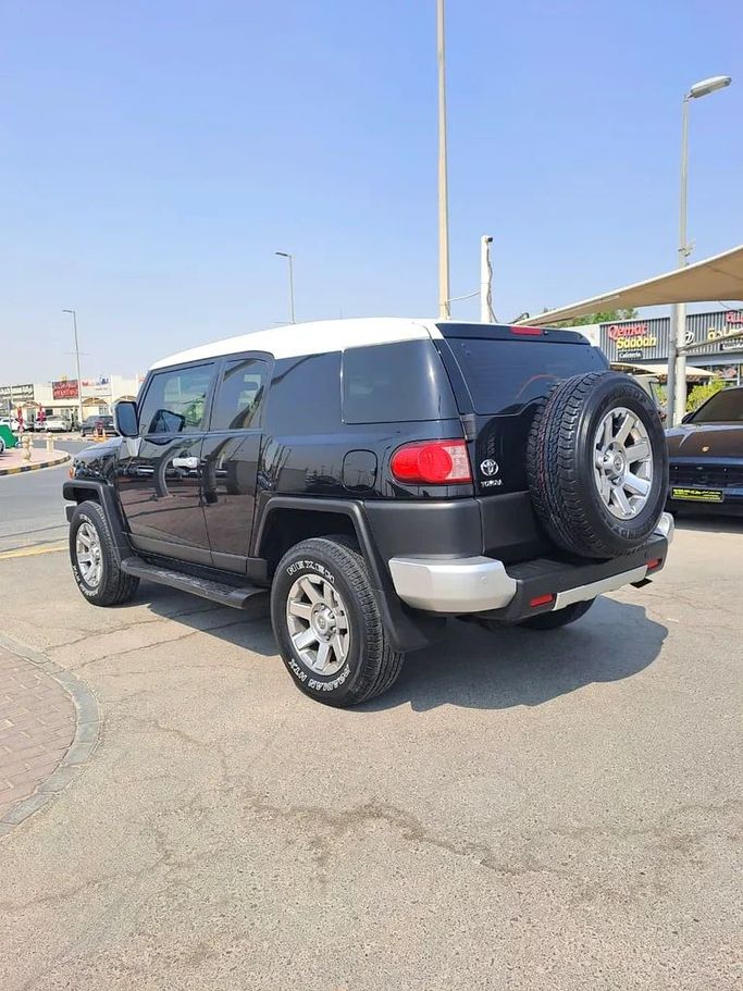 New Toyota FJ Cruiser, 4.0 l, 2022 in Sharjah by Imad Younis Almani used Cars, Black color. GCC Specs | AUTO.AE