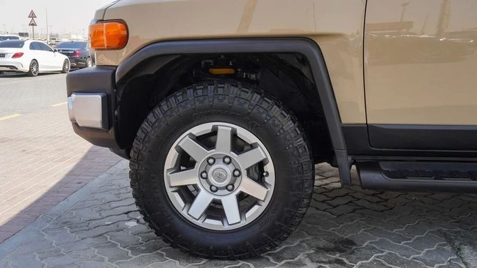 Подержанный Toyota FJ Cruiser, 4.0 л, 2018 в Шардже от Abo Saif Черный цвет. GCC | AUTO.AE