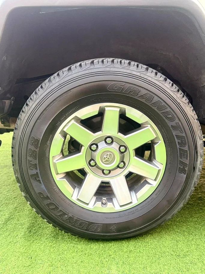 Used Toyota FJ Cruiser, 4.0 l, 2023 in Sharjah by Ahmad alkhodari Motors, White color. GCC Specs | AUTO.AE