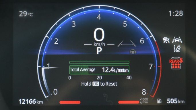 Подержанный Toyota Grand Highlander, 2.4 л, 2024 в Шардже от Alfaris Used Cars Серебристый цвет.  | AUTO.AE