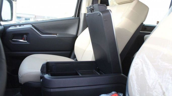 New Toyota Granvia II, 2.8 l, 2024 in Sharjah by Nour Alnukhba Motors, Black color. GCC Specs | AUTO.AE