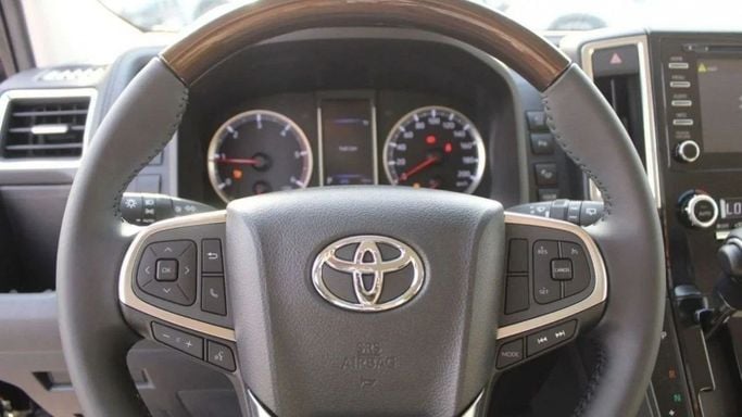 New Toyota Granvia II, 2.8 l, 2024 in Sharjah by Nour Alnukhba Motors, Black color. GCC Specs | AUTO.AE