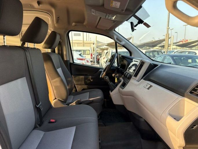 Новый Toyota HiAce H300, 3.5 л, 2021 в Шардже от Al Aram Cars Белый цвет. GCC | AUTO.AE