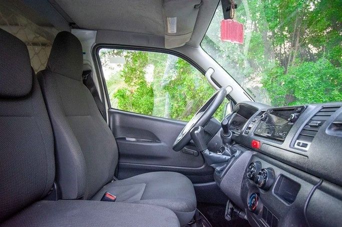 Used Toyota HiAce H200 Facelift, 2.0 l, 2022 in Sharjah by First Choice Cars, White color. GCC Specs | AUTO.AE