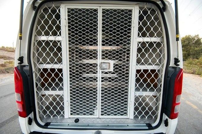 Used Toyota HiAce H200 Facelift, 2.0 l, 2021 in Sharjah by First Choice Cars, White color. GCC Specs | AUTO.AE