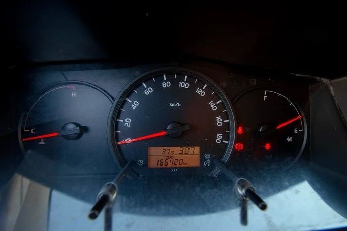 Подержанный Toyota HiAce H200 Рестайлинг, 2.0 л, 2022 в Шардже от First Choice Cars Белый цвет. GCC | AUTO.AE