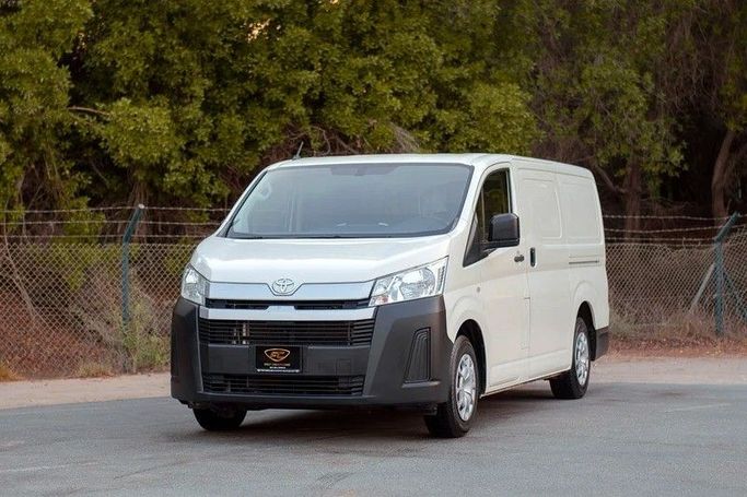 Used Toyota HiAce H200 Facelift, 2.0 l, 2020 in Sharjah by First Choice Cars, White color. GCC Specs | AUTO.AE