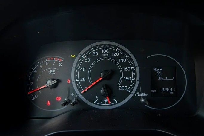 Used Toyota HiAce H300, 3.5 l, 2020 in Sharjah by First Choice Cars, Yellow color. GCC Specs | AUTO.AE