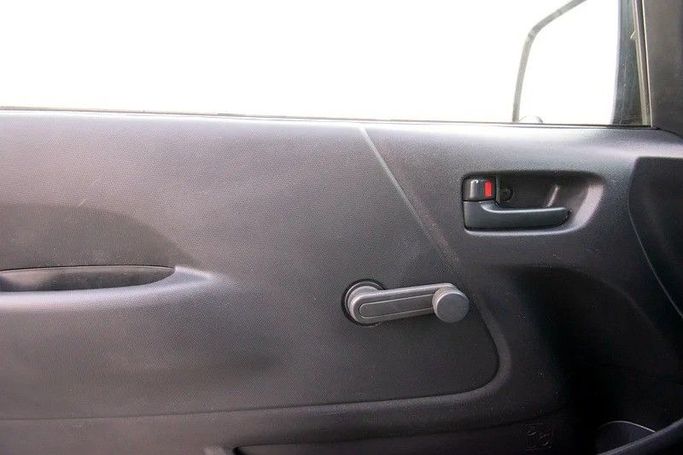 Used Toyota HiAce H200 Facelift, 2.0 l, 2022 in Sharjah by First Choice Cars, White color. GCC Specs | AUTO.AE