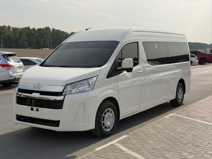 Used ⁦Toyota HiAce H300, 3.5 l, 2019⁩ in UAE, Sharjah by CAR POINT USED CARS, White color. GCC Specs | AUTO.AE | Listing #289710