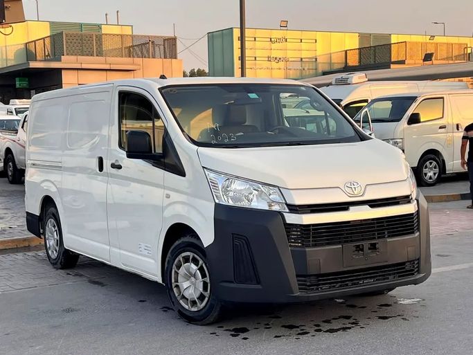 مستعملة ⁦Toyota HiAce H300، 3.5 l، 2023⁩ في في الإمارات, الشارقة من Al Nabeel Used Cars، اللون أبيض. مواصفات الخليج | AUTO.AE | إعلان #293684