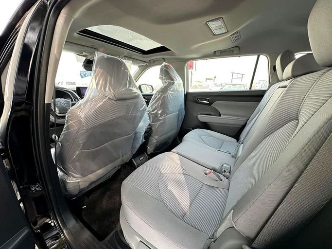 Новый Toyota Highlander IV (U70), 2.5 л, 2025 в Шардже от Almarid Motors Белый цвет. GCC | AUTO.AE