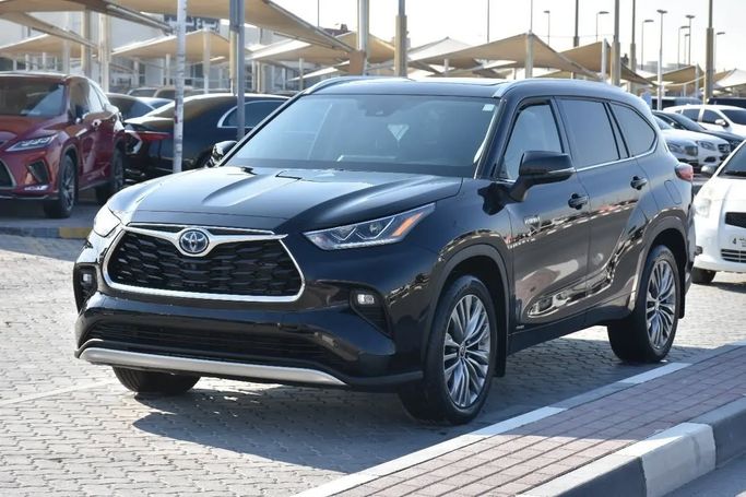 Подержанный Toyota Highlander IV (U70), 2.4 л, 2021 в Шардже от Alfaris Used Cars Черный цвет. Other | AUTO.AE