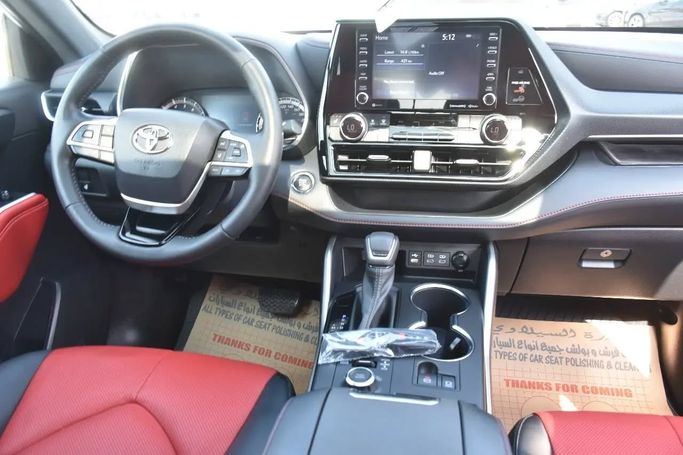 Used Toyota Highlander IV (U70), 3.5 l, 2022 in Sharjah by Alfaris Used Cars, White color. Other | AUTO.AE