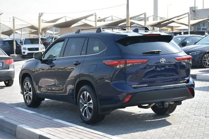 Used Toyota Highlander IV (U70), 3.5 l, 2022 in Sharjah by Alfaris Used Cars, Blue color. Other | AUTO.AE