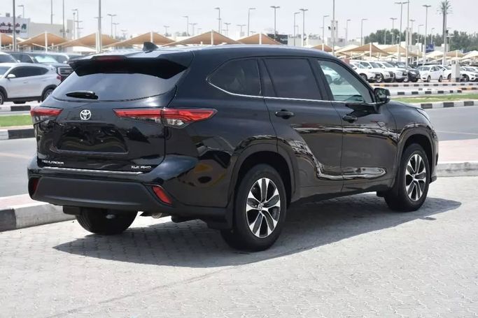 Used Toyota Highlander IV (U70), 3.5 l, 2021 in Sharjah by Alfaris Used Cars, Black color. Other | AUTO.AE