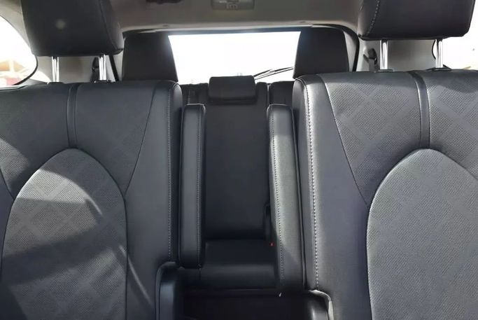 Подержанный Toyota Highlander IV (U70), 2.4 л, 2022 в Шардже от Alfaris Used Cars Серый цвет. Other | AUTO.AE