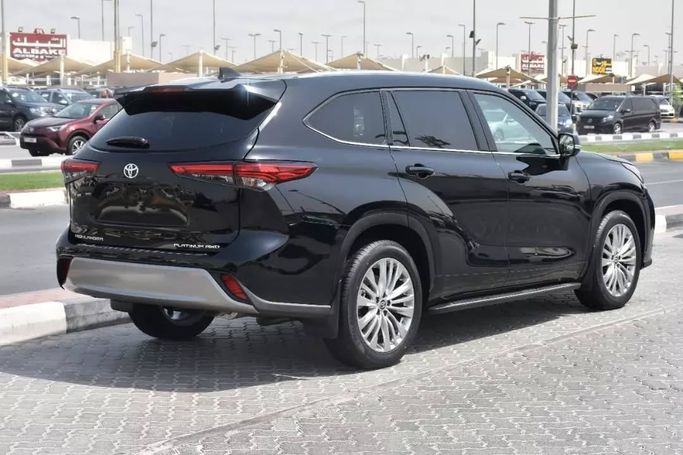 Used Toyota Highlander IV (U70), 3.5 l, 2021 in Sharjah by Alfaris Used Cars, Black color. Other | AUTO.AE