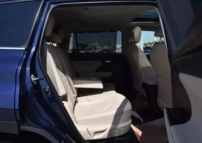 Used Toyota Highlander IV (U70), 2.5 l, 2020 in Sharjah by Alfaris Used Cars, Blue color. Other | AUTO.AE