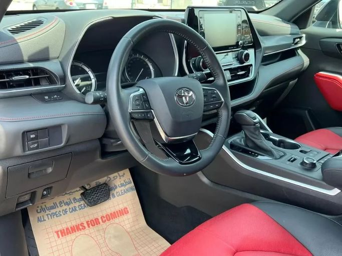 Подержанный Toyota Highlander IV (U70), 2.4 л, 2021 в Шардже от Alfaris Used Cars Серый цвет. Other | AUTO.AE