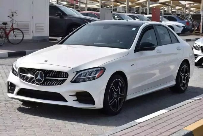 Подержанный Toyota Highlander IV (U70), 3.5 л, 2022 в Шардже от Alfaris Used Cars Белый цвет. Other | AUTO.AE