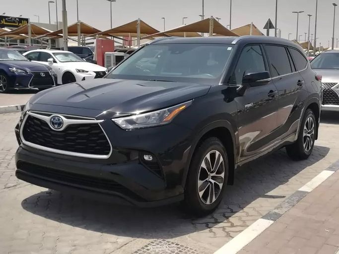 Подержанный Toyota Highlander IV (U70), 2.5 л, 2020 в Шардже от Alfaris Used Cars Черный цвет. Other | AUTO.AE