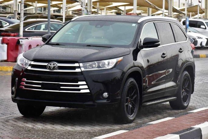 Used Toyota Highlander III (U50) Facelift, 3.5 l, 2019 in Sharjah by Alfaris Used Cars, Black color. Other | AUTO.AE