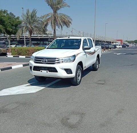 Used Toyota Hilux VIII, 2.7 l, 2019 in Sharjah by Ryno Cars, White color. GCC Specs | AUTO.AE