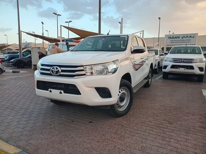 Used Toyota Hilux VIII, 2.7 l, 2020 in Sharjah by Yamani Used Cars Trading LLC, White color. GCC Specs | AUTO.AE | Listing #266769