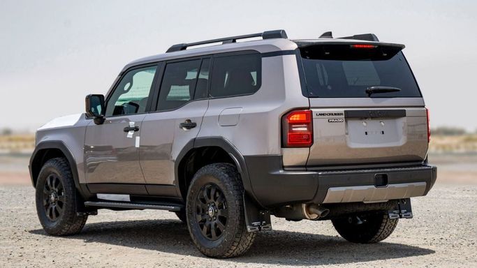 Новый Toyota Land Cruiser Prado 250 Series, 2.4 л, 2025 в Шардже от Nour Alnukhba Motors Бронзовый цвет. Other | AUTO.AE