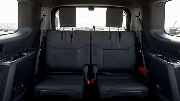 Новый Toyota Land Cruiser Prado 150 Series Рестайлинг 3, 4.0 л, 2023 в Шардже от Nour Alnukhba Motors Черный цвет. Other | AUTO.AE