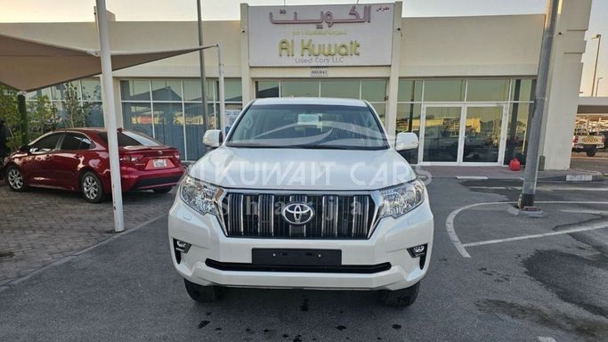 Новый Toyota Land Cruiser Prado 150 Series Рестайлинг 3, 4.0 л, 2023 в Шардже от Nour Alnukhba Motors Белый цвет. Other | AUTO.AE