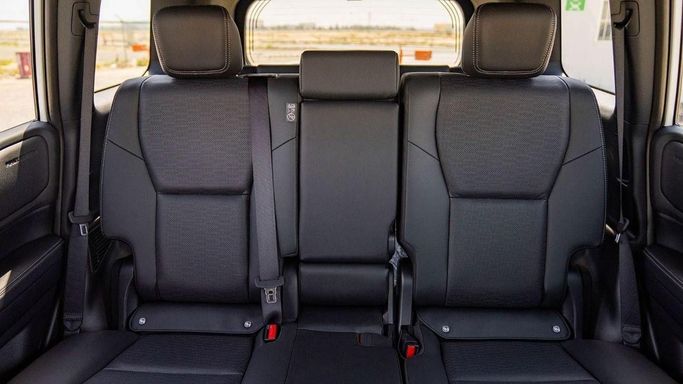 Новый Toyota Land Cruiser Prado 250 Series, 2.8 л, 2025 в Шардже от Nour Alnukhba Motors Белый цвет. Other | AUTO.AE