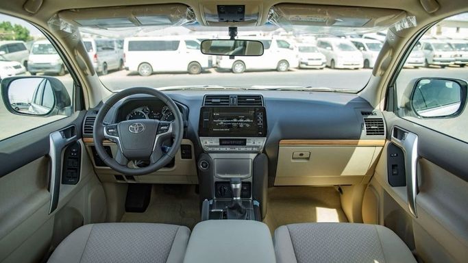 Новый Toyota Land Cruiser Prado 150 Series Рестайлинг 3, 4.0 л, 2023 в Шардже от Nour Alnukhba Motors Белый цвет. Other | AUTO.AE