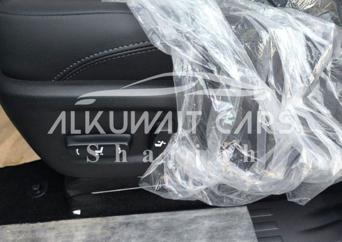 Новый Toyota Land Cruiser Prado 150 Series Рестайлинг 3, 4.0 л, 2023 в Шардже от Nour Alnukhba Motors Черный цвет. Other | AUTO.AE