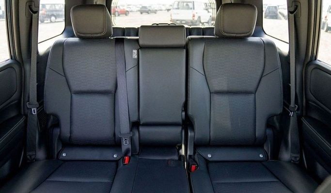 Новый Toyota Land Cruiser Prado 250 Series, 2.8 л, 2025 в Шардже от Nour Alnukhba Motors Серый цвет. Other | AUTO.AE