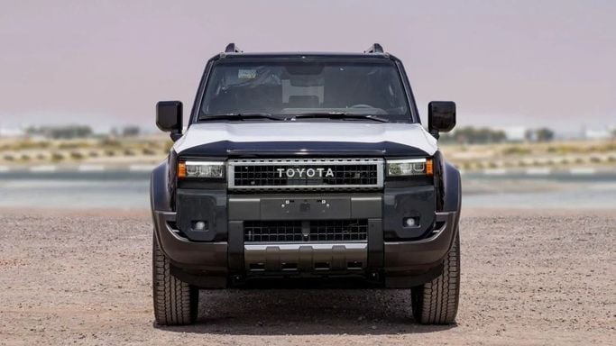 Новый Toyota Land Cruiser Prado 250 Series, 2.7 л, 2025 в Шардже от Nour Alnukhba Motors Черный цвет. Other | AUTO.AE