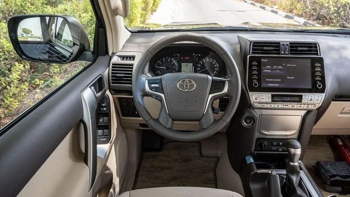 Новый Toyota Land Cruiser Prado 150 Series Рестайлинг 3, 2.7 л, 2023 в Шардже от Nour Alnukhba Motors Черный цвет. Other | AUTO.AE