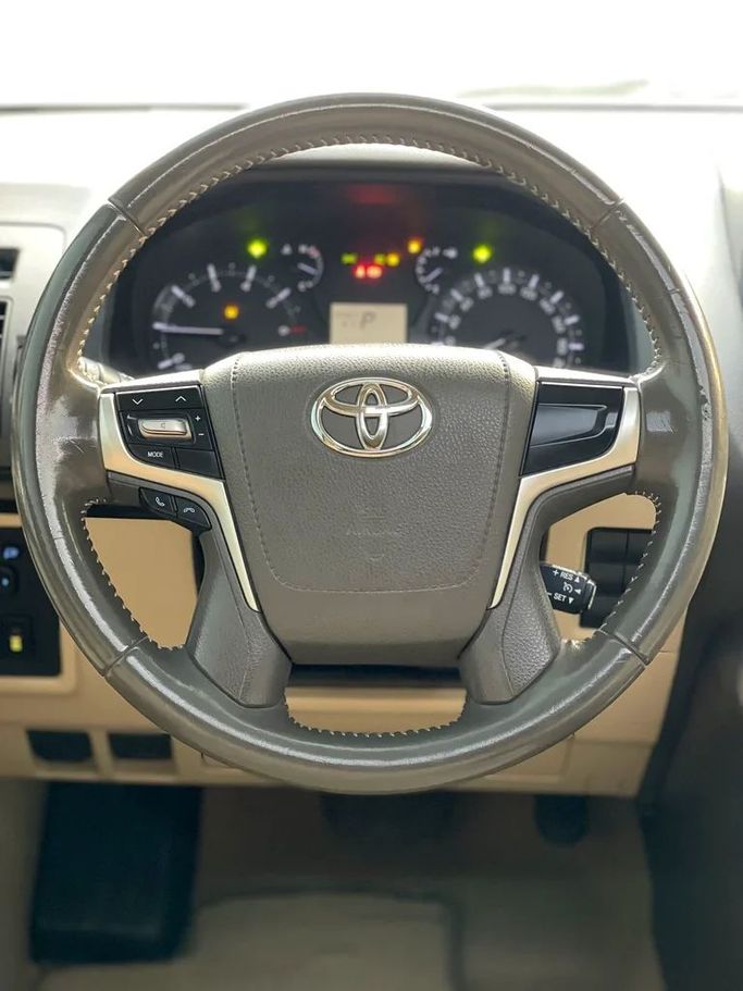 Used Toyota Land Cruiser Prado 150 Series Facelift 3, 4.0 l, 2021 in Sharjah by Al Muhtaref Used Cars, White color. GCC Specs | AUTO.AE