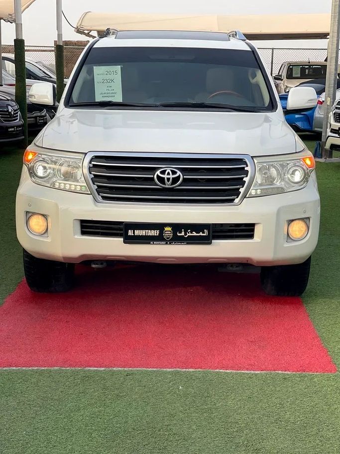 Used Toyota Land Cruiser Prado 150 Series Facelift 1, 4.0 l, 2015 in Sharjah by Al Muhtaref Used Cars, White color. GCC Specs | AUTO.AE