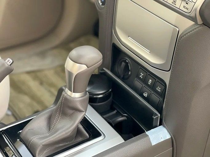 New Toyota Land Cruiser Prado 150 Series Facelift 3, 4.0 l, 2023 in Sharjah by Darb Al Saada Used cars, White color. GCC Specs | AUTO.AE