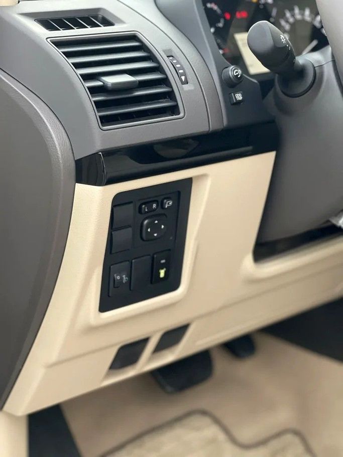 New Toyota Land Cruiser Prado 150 Series Facelift 3, 4.0 l, 2023 in Sharjah by Darb Al Saada Used cars, White color. GCC Specs | AUTO.AE