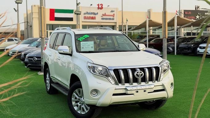 Used Toyota Land Cruiser Prado 150 Series Facelift 2, 4.0 l, 2017 in Sharjah by Badar Used Cars, White color.  | AUTO.AE