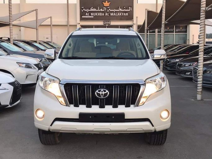 Used Toyota Land Cruiser Prado 150 Series Facelift 1, 2.7 l, 2016 in Sharjah by Al Nukhba Al Malakyah Used Cars, White color. GCC Specs | AUTO.AE