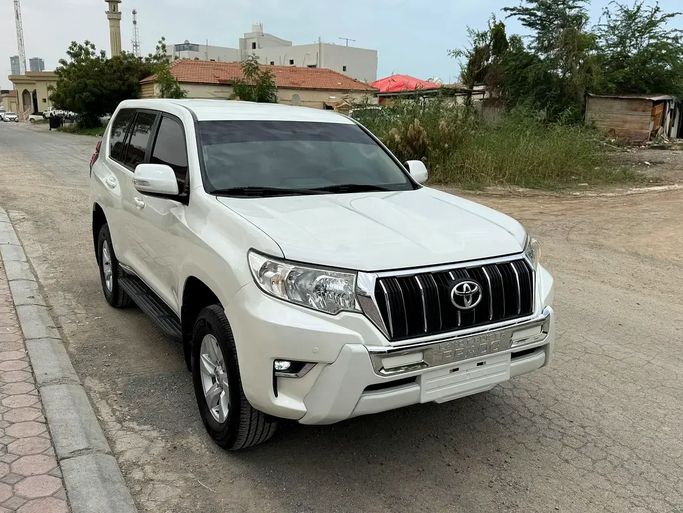 مستعملة Toyota Land Cruiser Prado 150 Series 150 Series Facelift 2, 2.7 l, 2019 في في الإمارات, الشارقة من Auto Drive، اللون أبيض. مواصفات الخليج | AUTO.AE | إعلان #276302