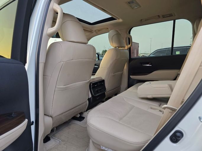 Used Toyota Land Cruiser 300 Series, 4.0 l, 2024 in Sharjah by Rebou Najd Used Cars, White color. GCC Specs | AUTO.AE