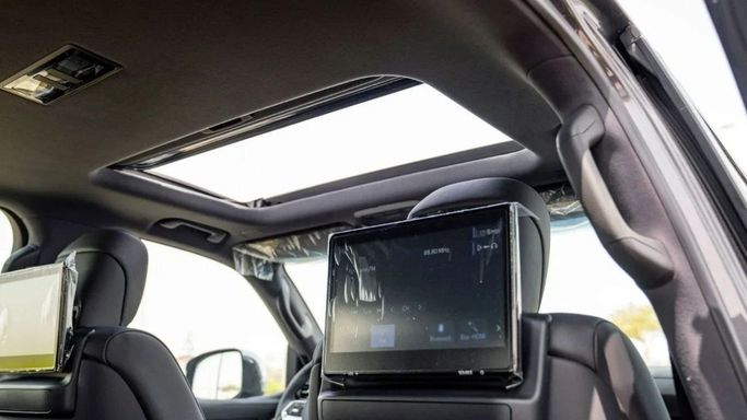 Новый Toyota Land Cruiser 300 Series, 3.3 л, 2025 в Шардже от Nour Alnukhba Motors Серый цвет. Other | AUTO.AE