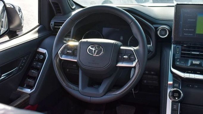 Новый Toyota Land Cruiser 300 Series, 3.3 л, 2025 в Шардже от Nour Alnukhba Motors Черный цвет. Other | AUTO.AE