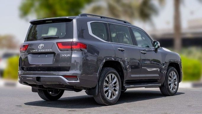 Новый Toyota Land Cruiser 300 Series, 3.3 л, 2025 в Шардже от Nour Alnukhba Motors Серый цвет. Other | AUTO.AE